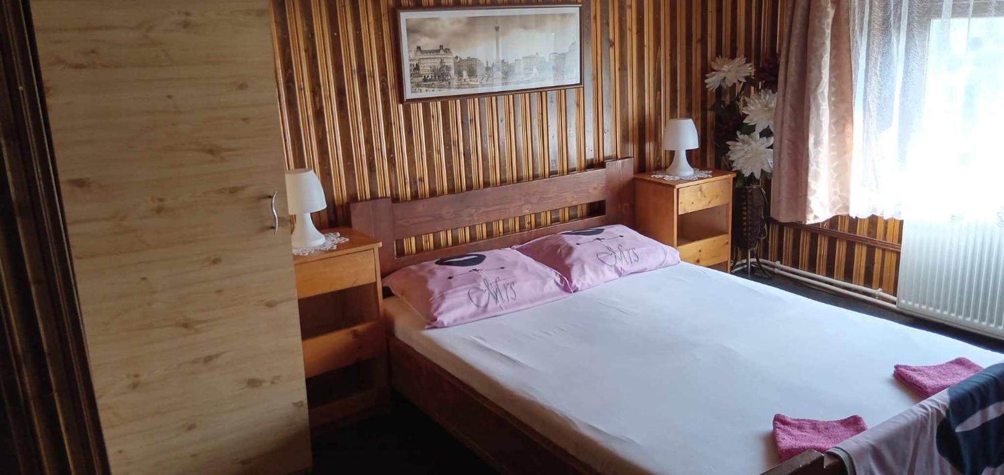 Hostel Intim 95 Ron Bîrlad Exteriér fotografie